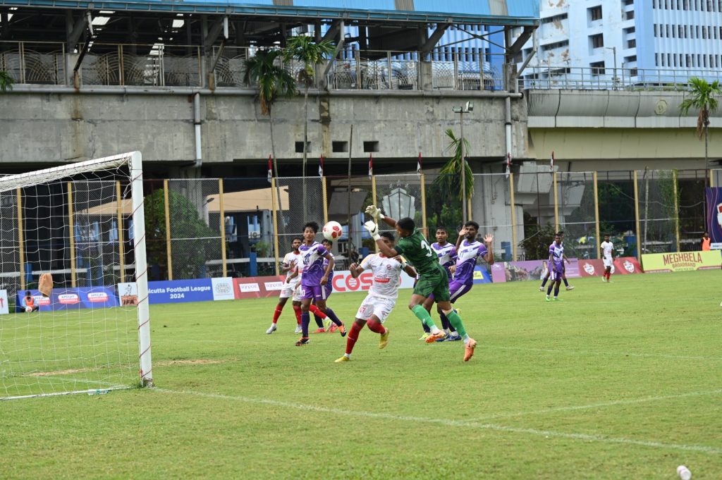 Diamond Harbour FC vs United Sports Club in CFL 2024 intense moment