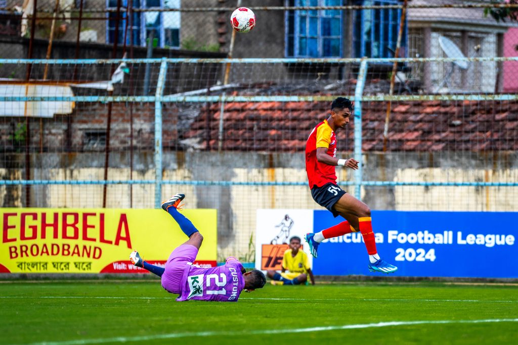 Jesin TK of East Bengal FC against Calcutta CIstoms in CFL 2024