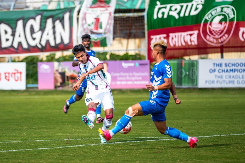 Tongsin of Mohun Bagan Super Giant goal taking shot against Peerless SC in CFL 2024