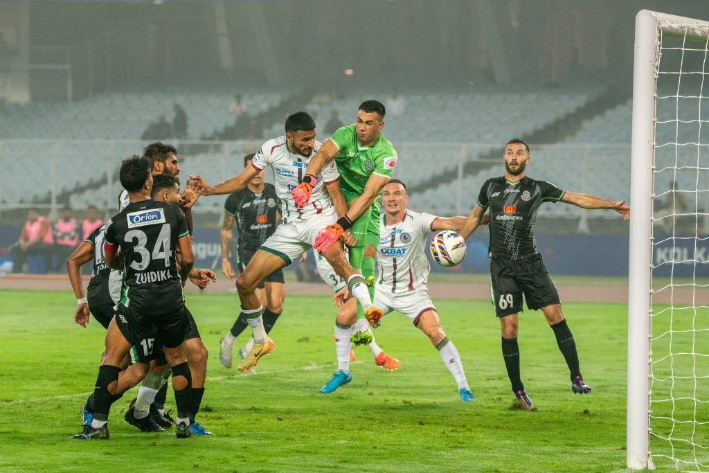 Manvir Singh of Mohun Bagan SG scoring the 2nd goal of the match