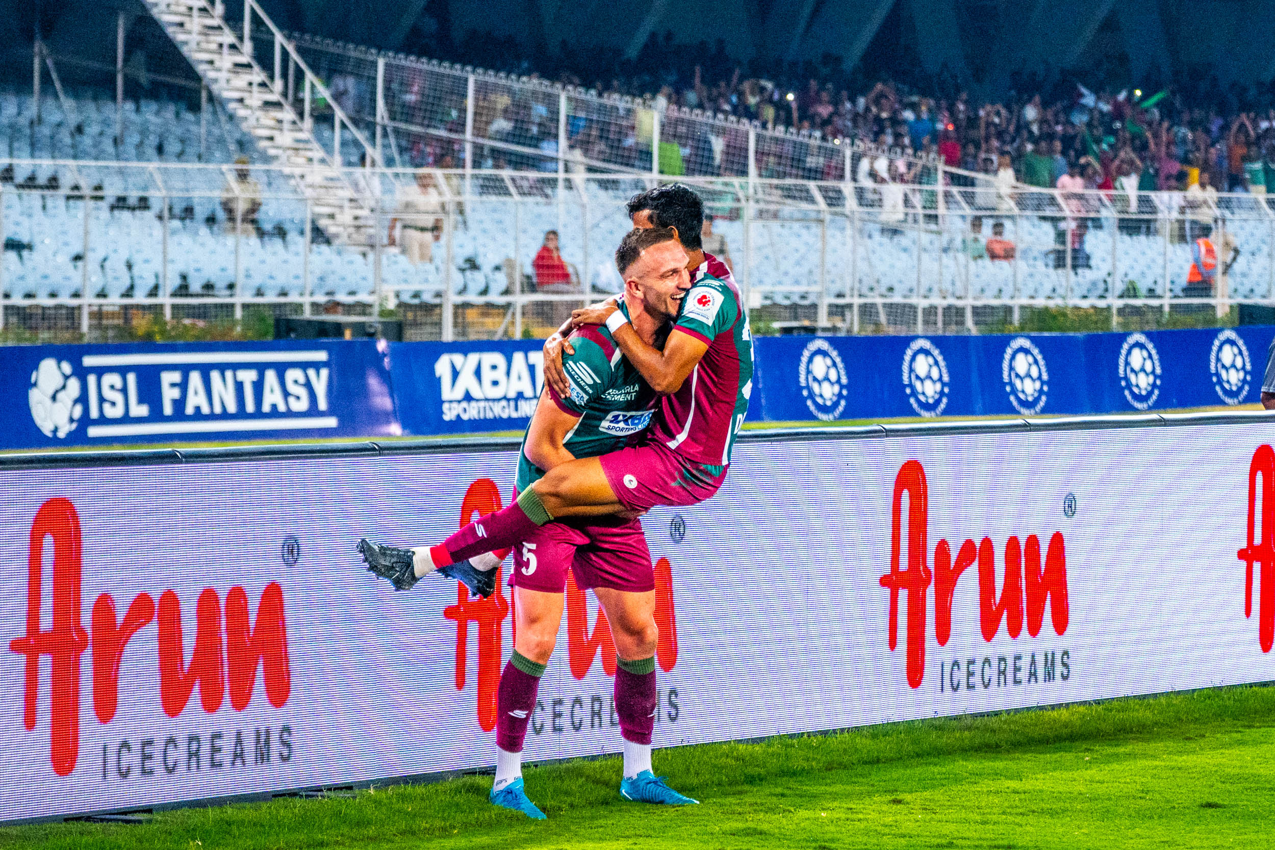 Mohun Bagan SG celebrating own goal by FC Goa