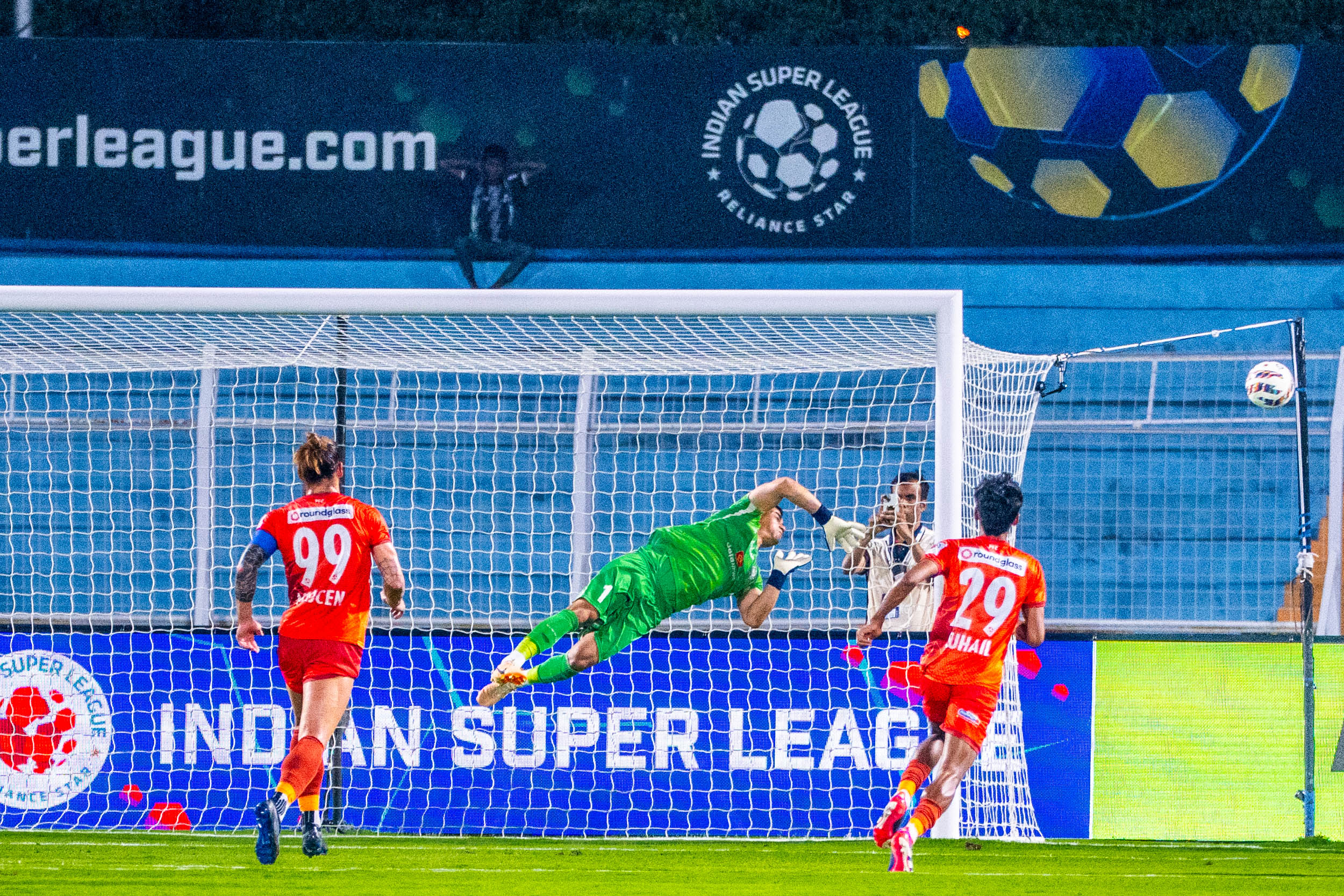 Vidal attempt powerful shot but the keeper Padam Chhetri made a stunning save