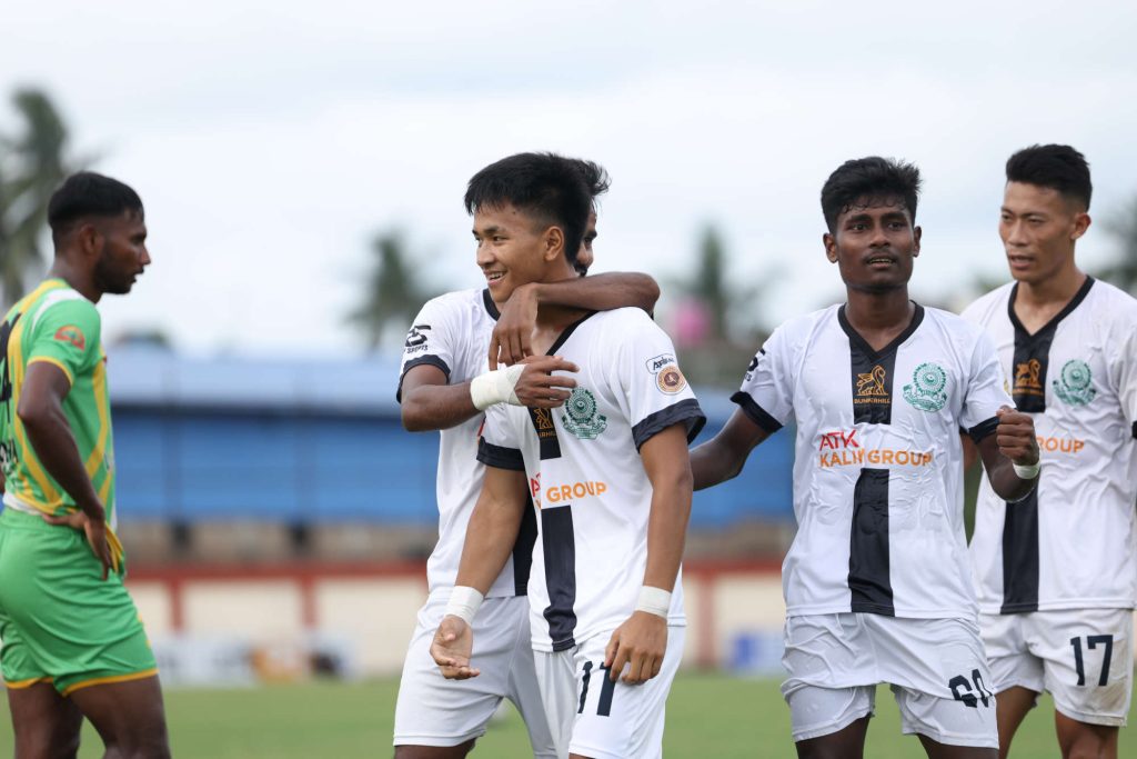 Lalthankima and Mohammedan SC players celebrating goal scored by Lalthankima