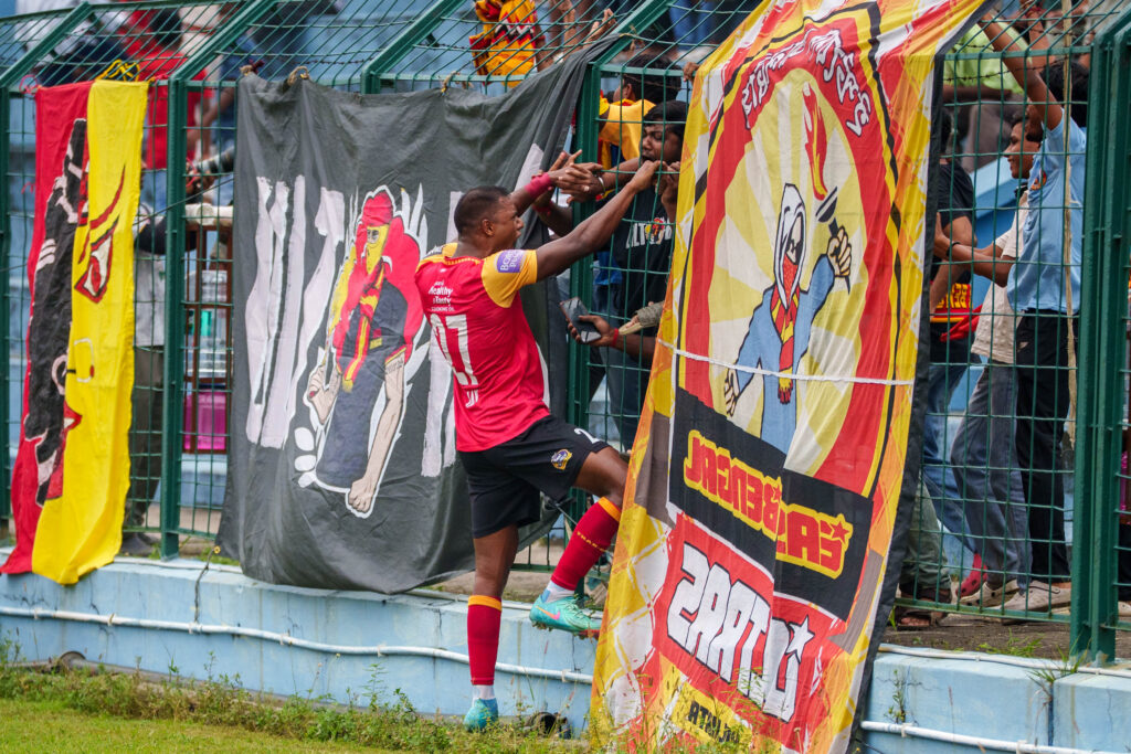 Jay Gupta of East Bengal FC celebrating his debut goal for East Bengal with fans