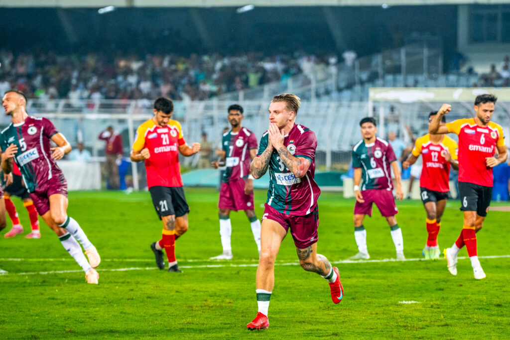 Jason Cummins of Mohun Bagan after missing penalty