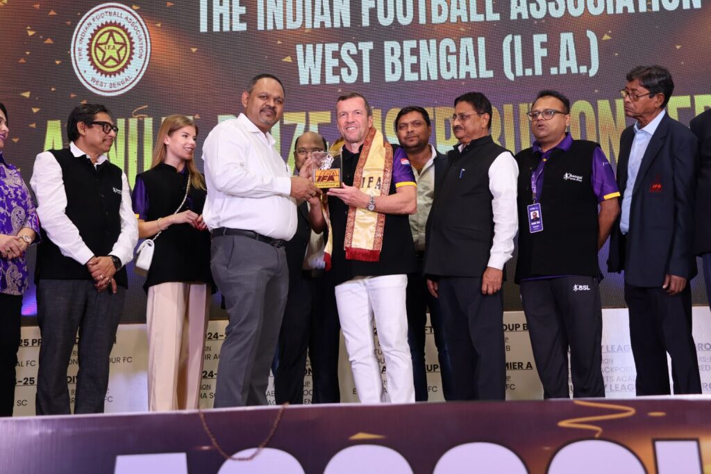 Lothar Matthaus presented awards to winners