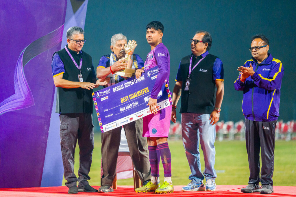 Best Goalkeeper: Sourav Samanta (JHR Royal City Malda Murshidabad)