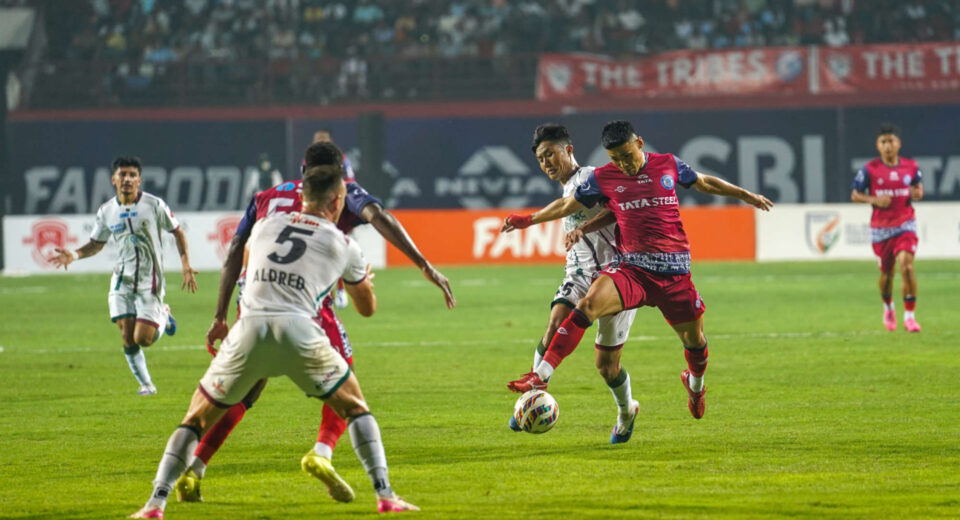 Heartbreak for Mohun Bagan! Last-Gasp Goal Denies Crucial Win Against Jamshedpur FC
