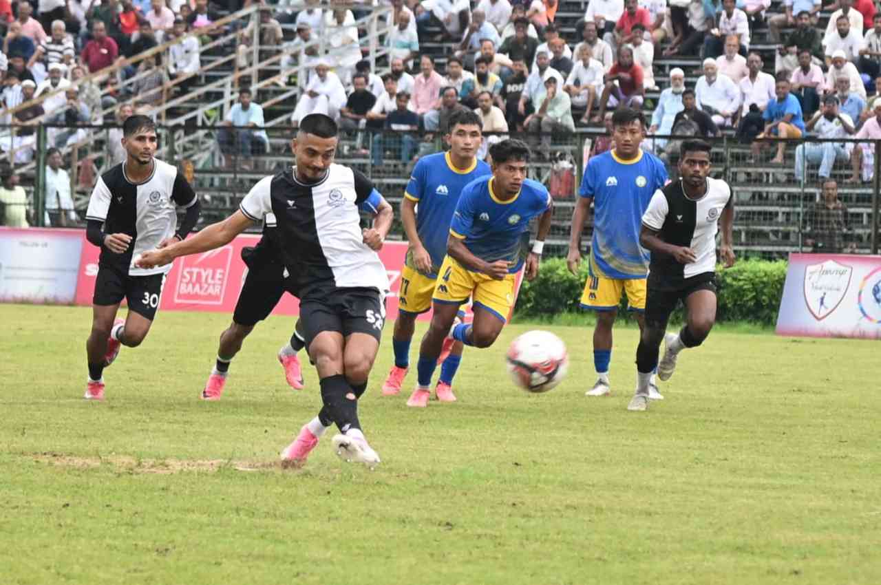 Mohammedan Sporting hold off a spirited second-half fightback from Kalighat Sports Lovers to claim three crucial points