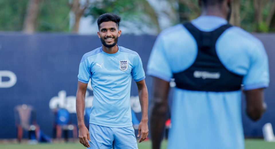 Farukh Choudhary returns to Mumbai City FC on a deal until 2026-27