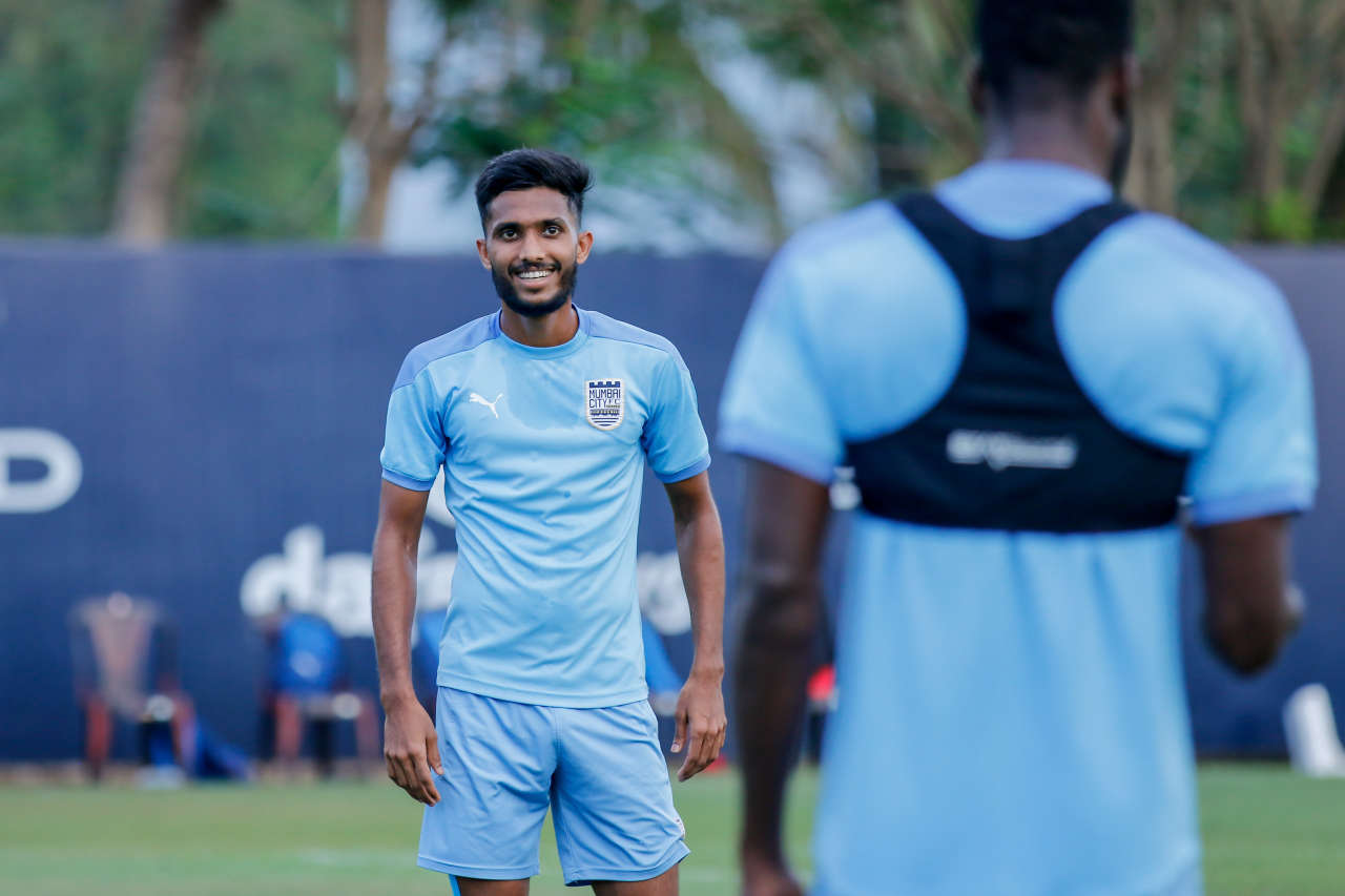 Farukh Choudhary returns to Mumbai City FC on a deal until 2026-27