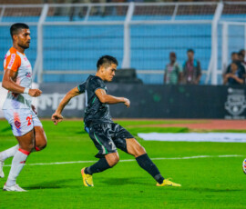 Remsanga of Mohammedan SC taking shot